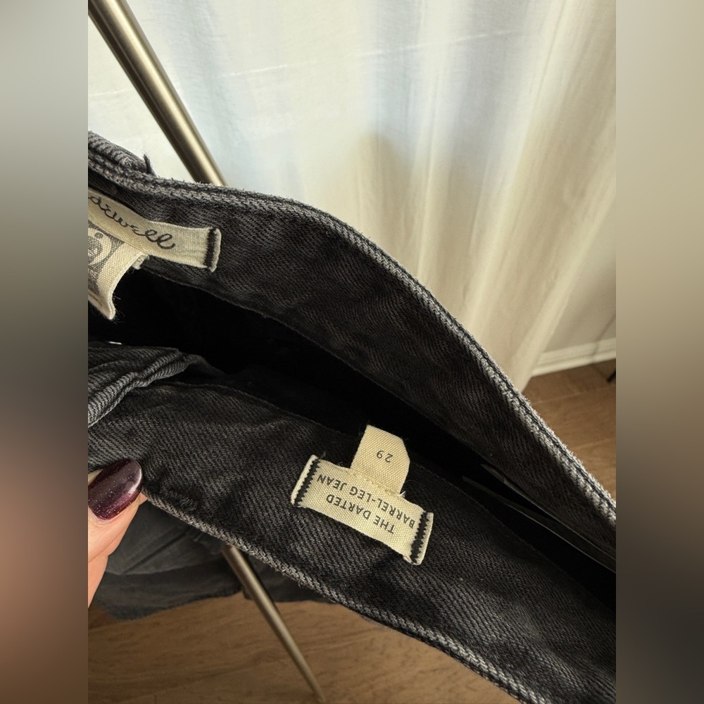Madewell The Darted Barrel-Leg Jean Olenda wash - Picture 5 of 8